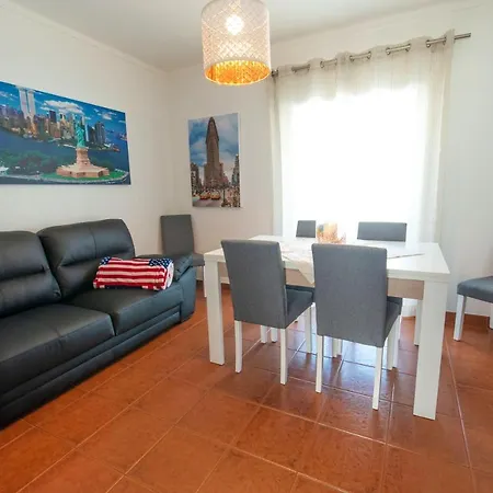 Cosy House In With Sea View *