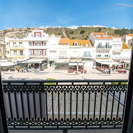 Cosy House In With Sea View Casa de Férias Nazaré
