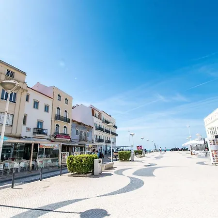 Cosy House In With Sea View *